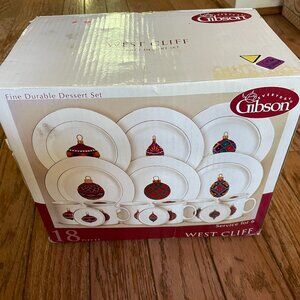 Everyday Gibson West Cliff 18 Piece Dessert Set Service for 6 - Holiday Themed